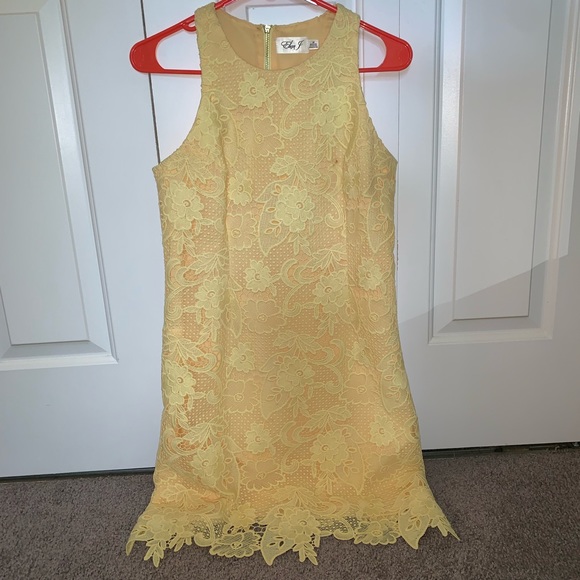 Eliza J Dresses & Skirts - Yellow lace cocktail dress